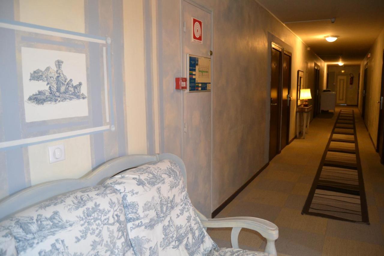 Hotel Cyrnea 칼비 외부 사진